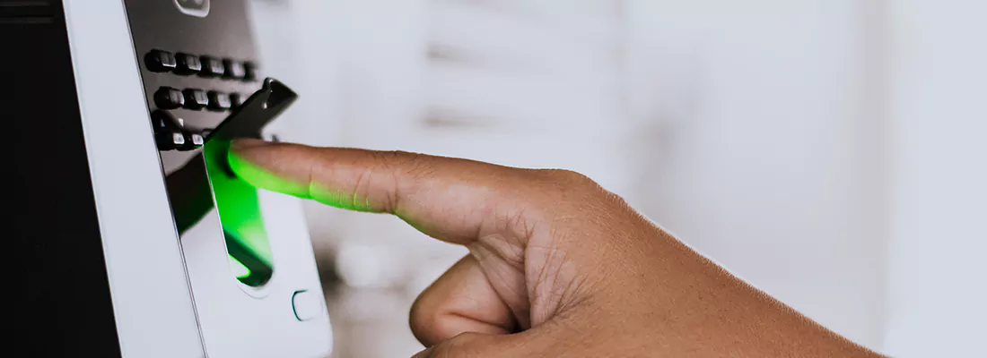 Smart Gate Locks with Remote Access Features in Palmetto Bay, FL